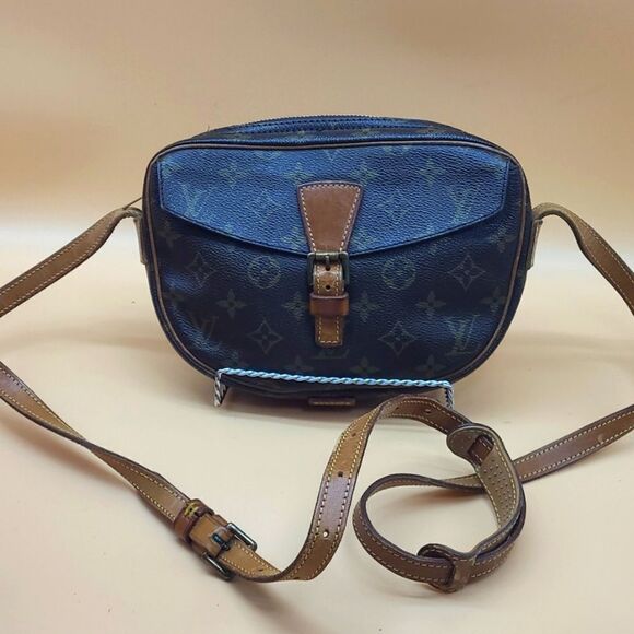 Authentic Louis Vuitton Monogram Crossbody Bag